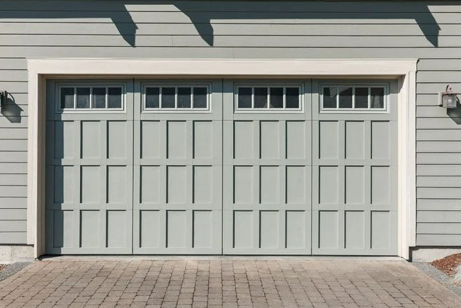 Professional garage door repair services in Gahanna, Ohio. Expert technicians fixing broken garage doors and ensuring safety for your home. Reliable and efficient garage door solutions tailored for Gahanna residents.